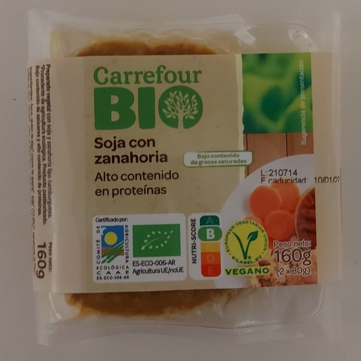 photo of Carrefour Burger de soja con zanahoria shared by @annieluciferian on  18 Aug 2021 - review