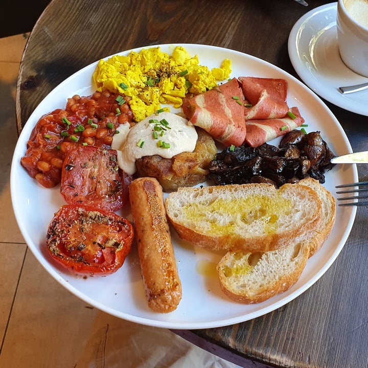 photo of Equilibrium Cafè Brvnch&Coffee Full English shared by @martini on  29 Jun 2022 - review