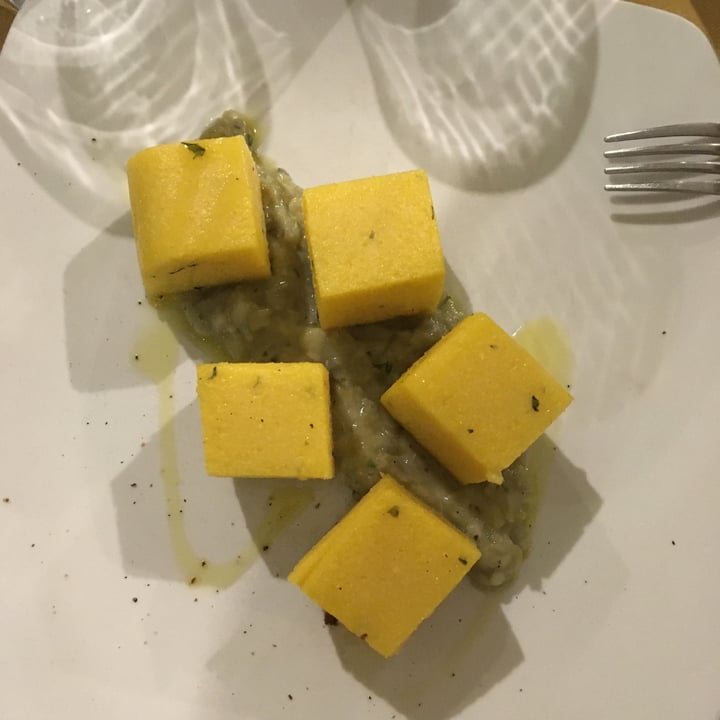 review photo of L' Angolo Cottura Trattoria Roma Dadolata di polenta shared by @bess on 05 Dec 2021 - review