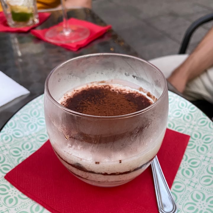 photo of Caffè dell'Elfo Tiramisù Vegano shared by @manuflo on  16 Jul 2022 - review