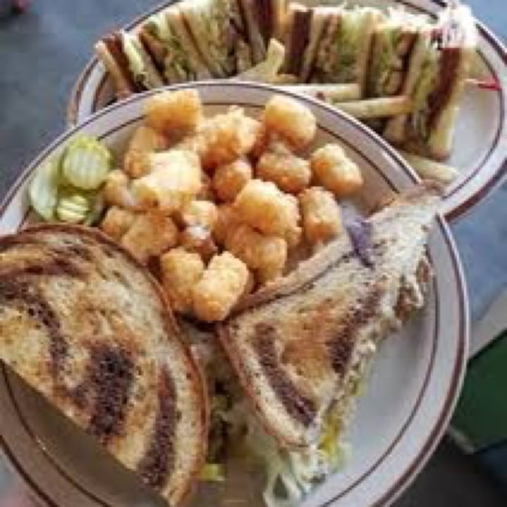 photo of Wayward Vegan Cafe BBQ Burger shared by @mckennasegress on  29 Jan 2022 - review