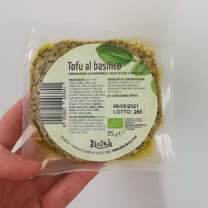 photo of Biolab Tofu al basilico shared by @creuzadema on  24 Apr 2021 - review