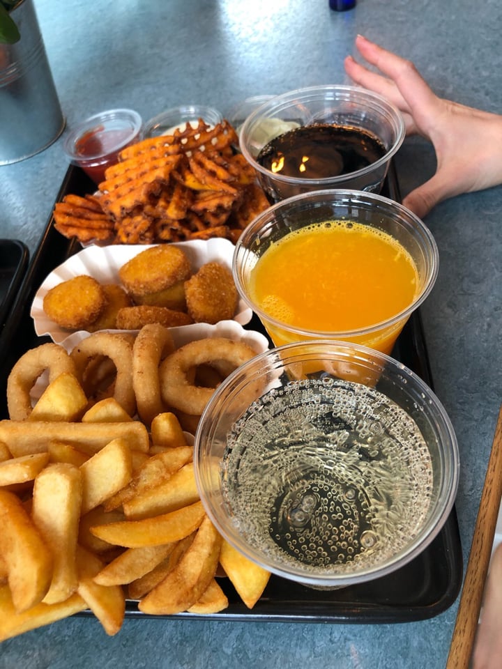 review photo of Swing Kitchen Onion Rings shared by @sabrinanyuki on 08 Aug 2019 - review