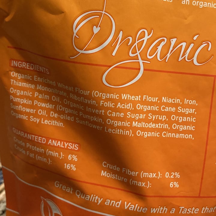 review photo of Grandma Lucy's Organic Oven Baked Dog Treats Pumpkin Recipe shared by @veganosaventureros on 25 Jan 2022 - review