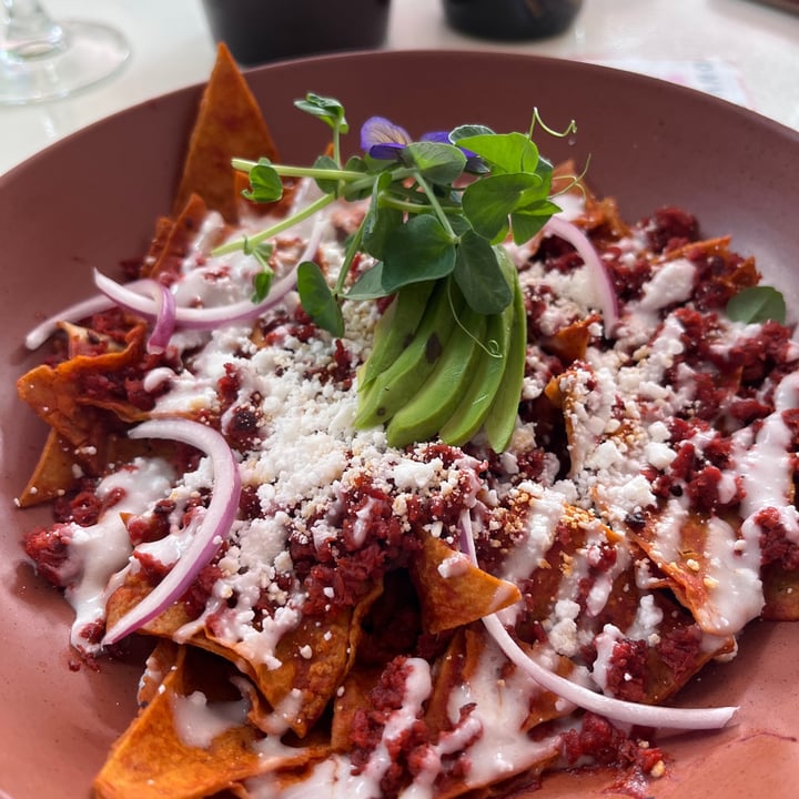 photo of Vxicano Cocina Vegana Chilaquiles Rojos shared by @crissbv on  14 Apr 2022 - review