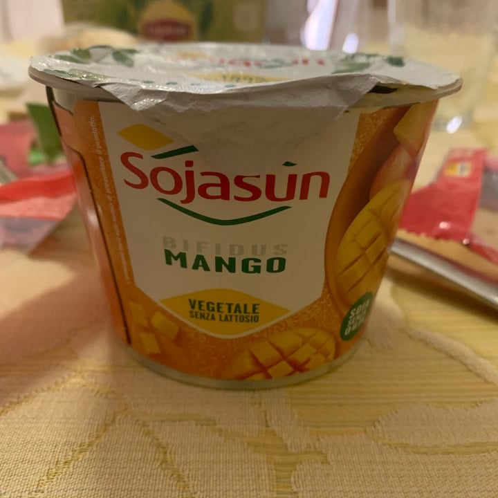 photo of Alpro Mango Yogurt (No Added Sugars) shared by @ariannabolo on  06 May 2022 - review