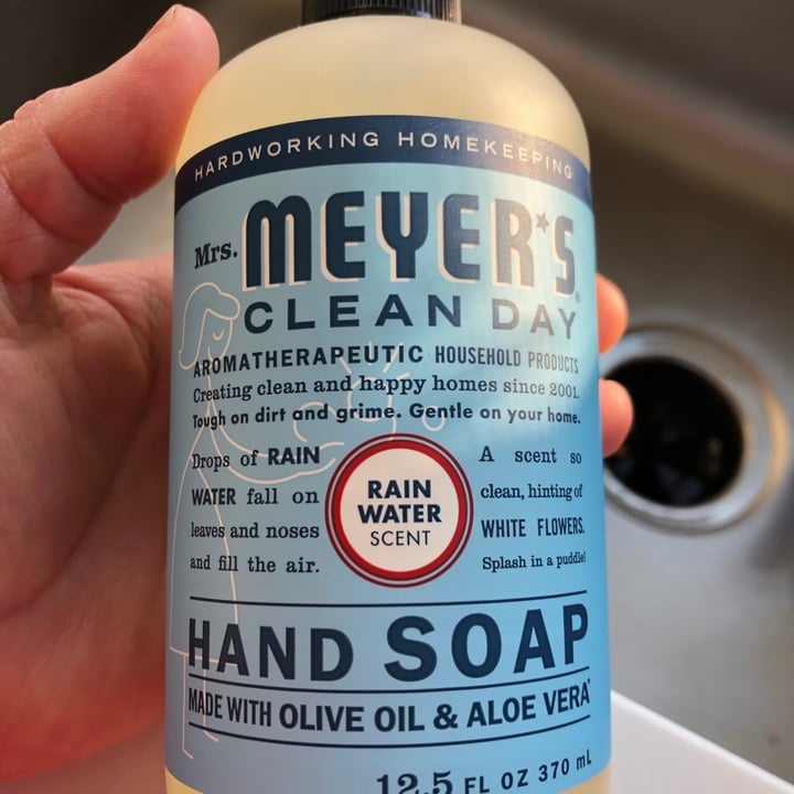 photo of Mrs. Meyer's Clean Day Mrs. MyersHand Soap Rain Water shared by @allycat38 on  11 Nov 2021 - review
