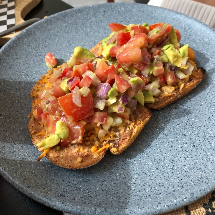 review photo of YAH-YAH Sayulita Café Vegan Mollete shared by @sunchasingtravelers on 19 Dec 2021 - review