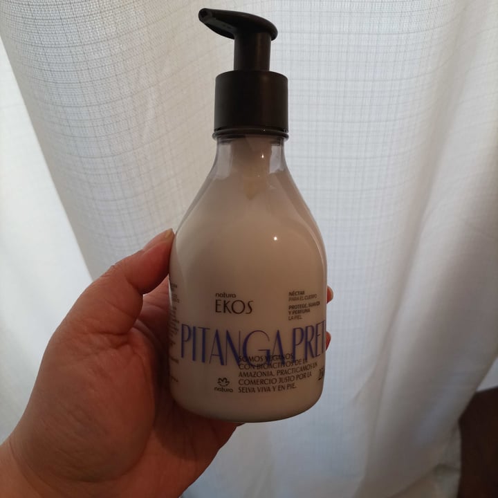 review photo of Natura Hidratante Ekos Pitanga preta shared by @clauschc on 07 Oct 2021 - review