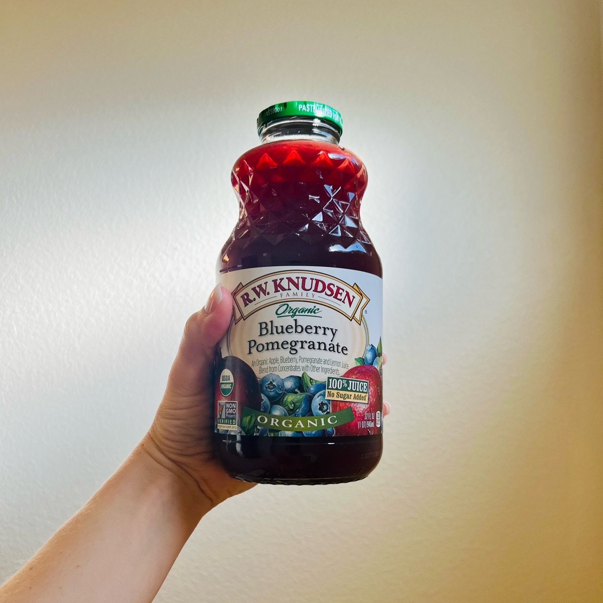 R.W. Knudsen Blueberry Pomegranate Juice Reviews abillion