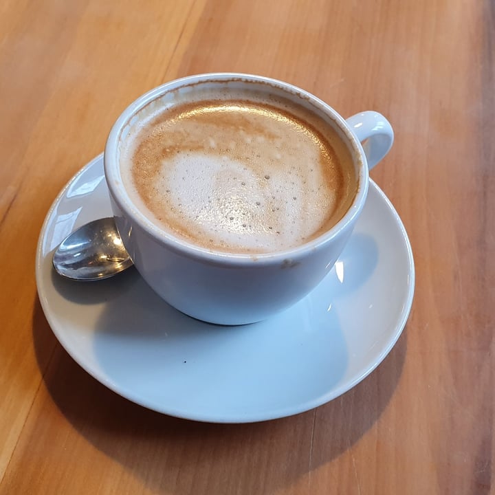 photo of Café Blattgold Milchkaffee shared by @martini on  16 Jan 2022 - review