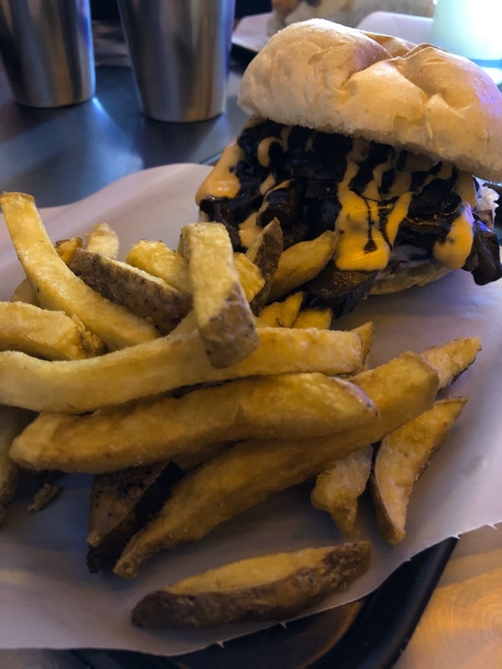 photo of Elektra Punk & Food Pulled Mushroom Sandwich shared by @matro on  31 Mar 2020 - review