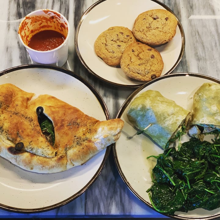 review photo of Ethos Vegan Kitchen Calzone shared by @tattooedtenor on 14 Nov 2022 - review
