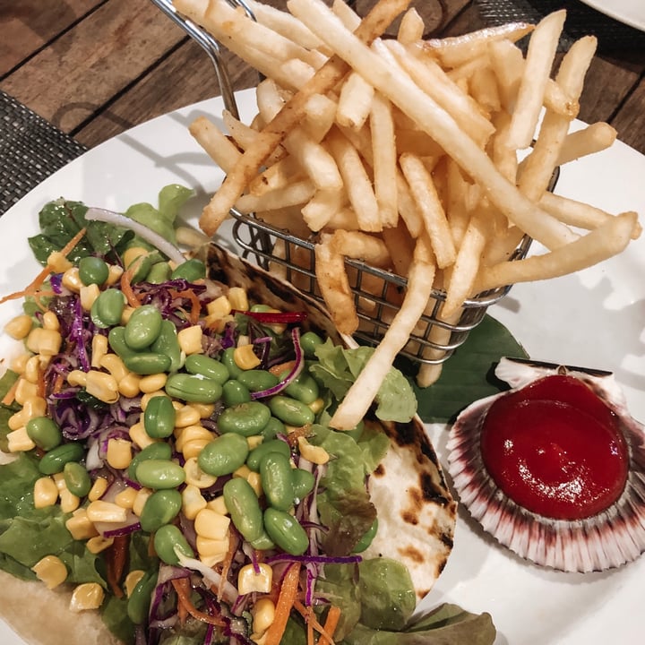 photo of The Islander Hotel Veganised Tacos w/ fries shared by @patriciapaynter on  15 Sep 2021 - review
