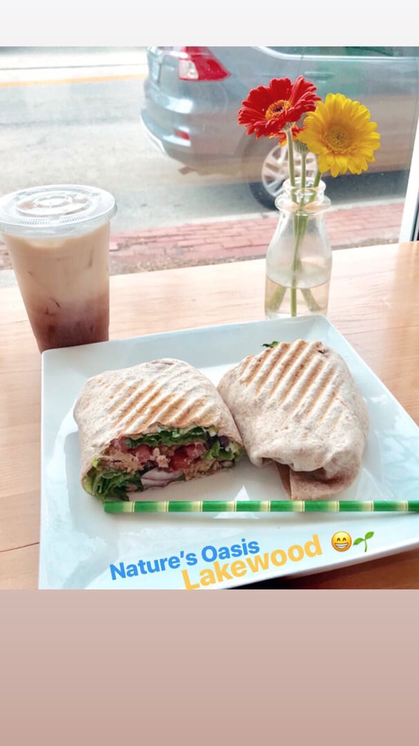 photo of Nature's Oasis - Convenience Market & Cafe southwest chicken wrap shared by @veganerupting on  25 Mar 2019 - review
