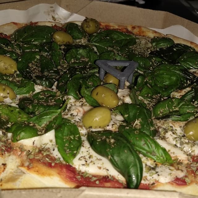 Photo of the dish “Pizza Vegana Con Albahaca”
