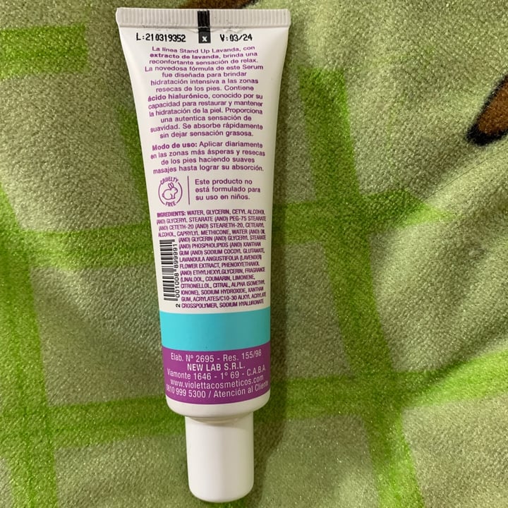 photo of Violetta cosméticos Stand up serum para pies lavanda shared by @lauravegana1991 on  16 Jul 2021 - review