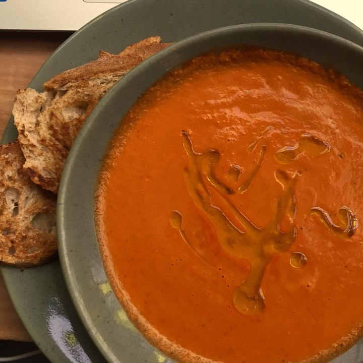 review photo of W Cafe Roasted Tomato Soup shared by @jabseatsvegan on 07 May 2021 - review