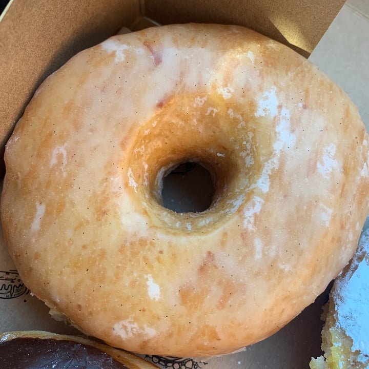 photo of Donut Monster Vanilla Bean shared by @ironicallyhamm on  13 Mar 2021 - review