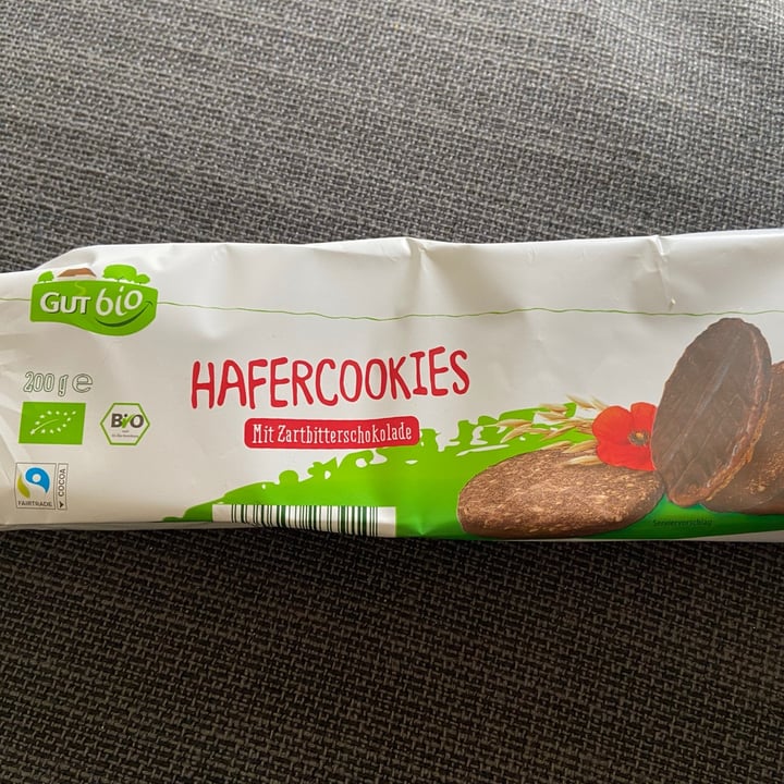 review photo of GutBio Hafer-Cookies mit Zartbitterschokolade shared by @cathyvanorten on 27 May 2021 - review