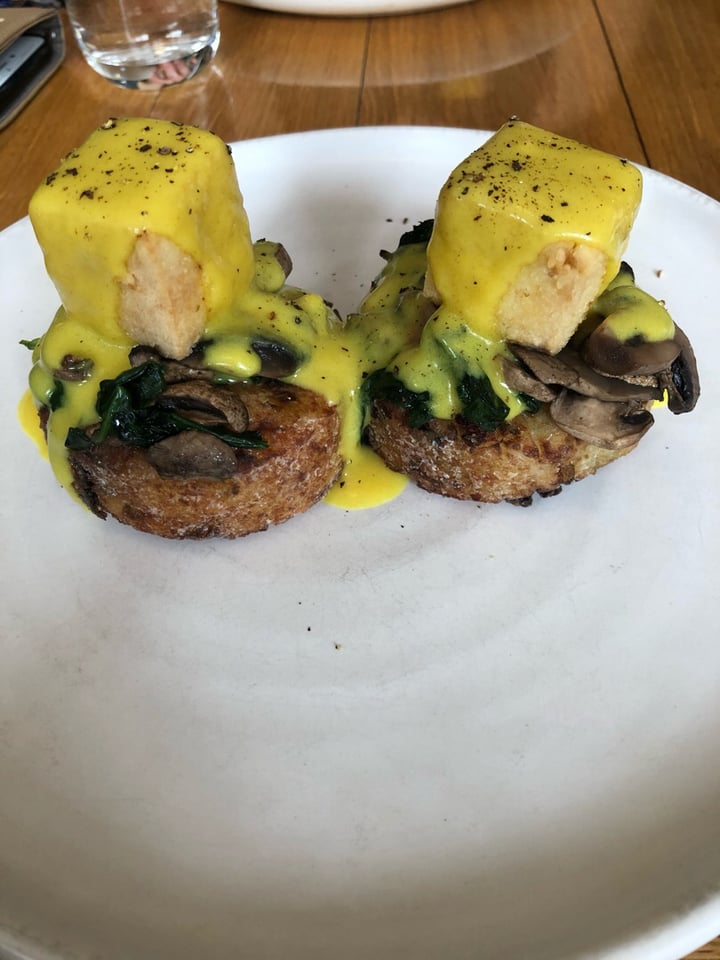 review photo of Miro Tofu Benedict shared by @kela on 05 Jan 2020 - review