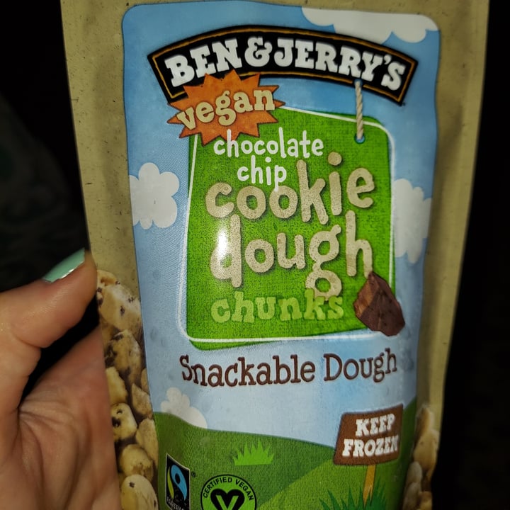 photo of Ben & Jerry's Chocolate Chip Cookie Dough Chunks Snackable Dough shared by @mikvegan on  31 May 2022 - review