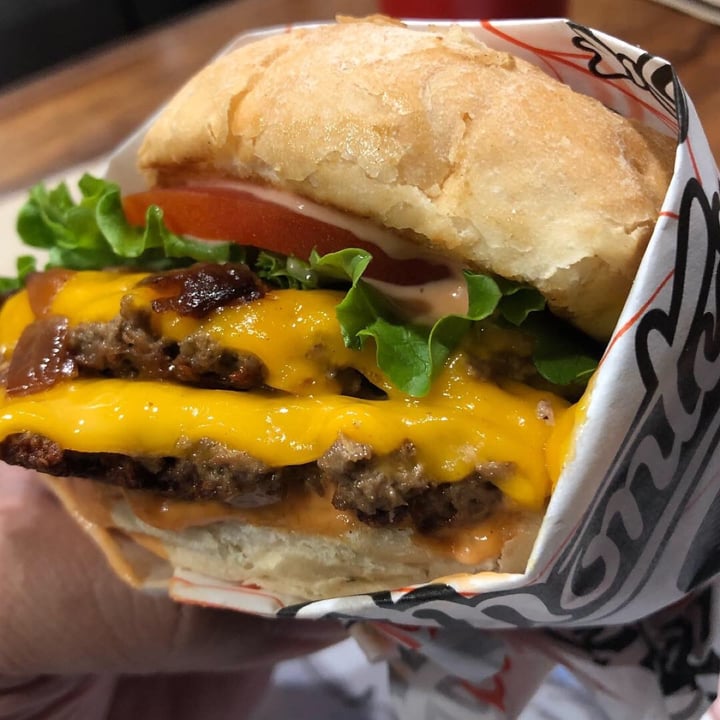 review photo of Monty's Good Burger Double cheese burger shared by @devchang on 21 May 2020 - review