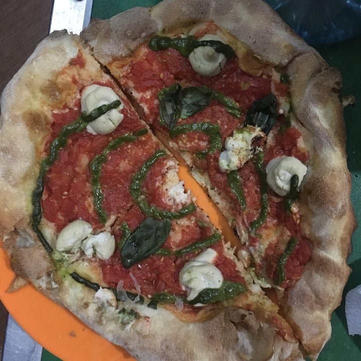 photo of Mudrá Pizza Margherita shared by @lauchis on  14 Jul 2021 - review