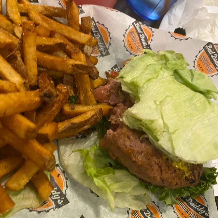 review photo of Bad Daddy's Burger Bar Beyond burger shared by @victorrr on 18 May 2021 - review