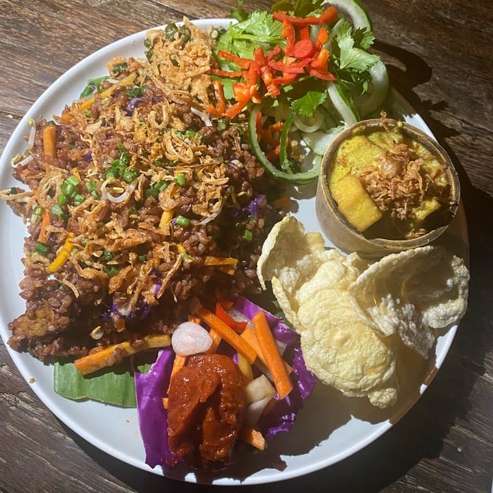review photo of The Shady Shack Red Rice Nasi Goreng shared by @chiaralof on 09 Sep 2022 - review