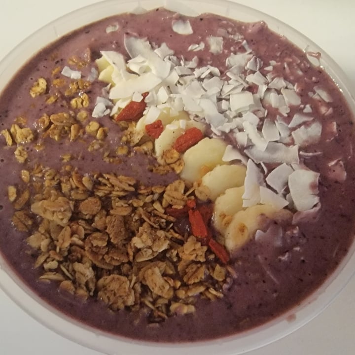 photo of Alchemy Blueberry Almond Butter smoothie bowl shared by @rayannebrown on  28 Sep 2021 - review