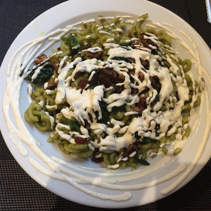 photo of Black Salad Fideua de espinacas shared by @alicia9 on  09 Aug 2019 - review