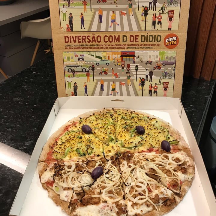 photo of Dídio Pizza - Santo André Pizza vegana - 1/2 calabresa, 1/2 abobrinha shared by @suzanapinheiro on  05 Jun 2022 - review