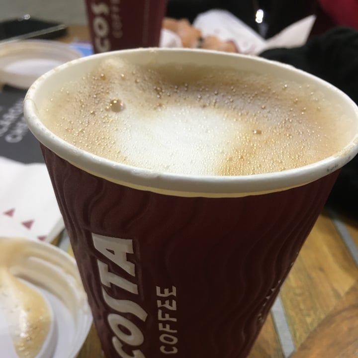 photo of Costa Coffee oat flat white shared by @valedv on  27 Oct 2022 - review