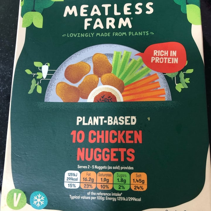 photo of Meatless Farm 10 Meat Free Nuggets shared by @farraho on  27 Mar 2022 - review