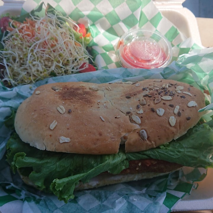 review photo of La Colmena Sandwich de Milanesa de berenjena shared by @gabrijela on 08 Nov 2021 - review