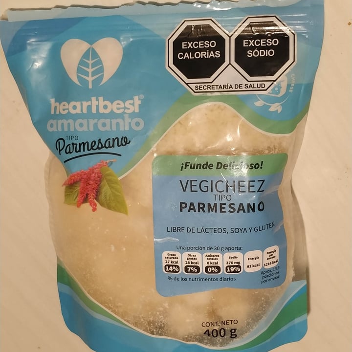 photo of Heartbest Vegicheez Amaranto Tipo Parmesano shared by @riinux on  04 Oct 2021 - review