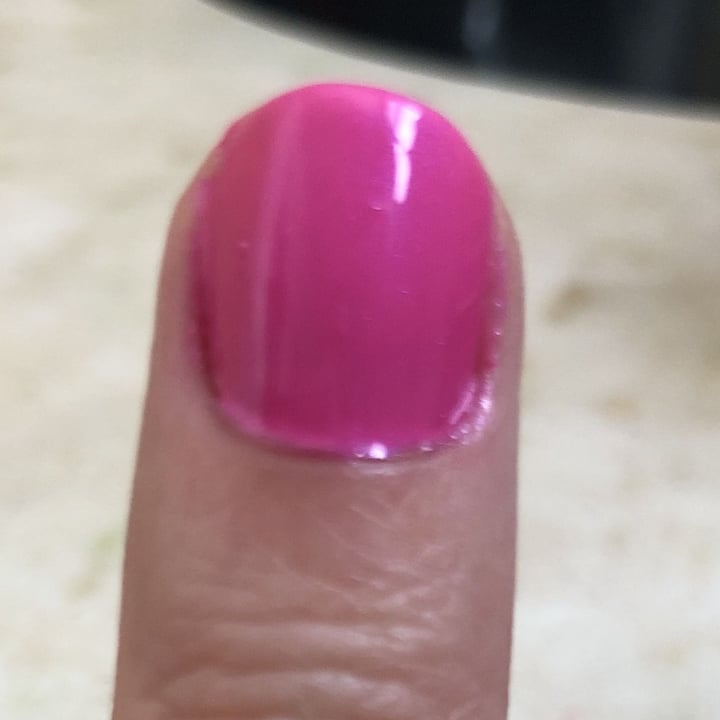 review photo of Vizzela Cosméticos Esmalte shared by @lyra-belacque on 11 May 2022 - review