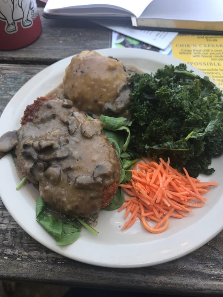 photo of Green Vegetarian Cuisine Chicken Fried Chik-N shared by @sweetagave on  24 Jul 2019 - review