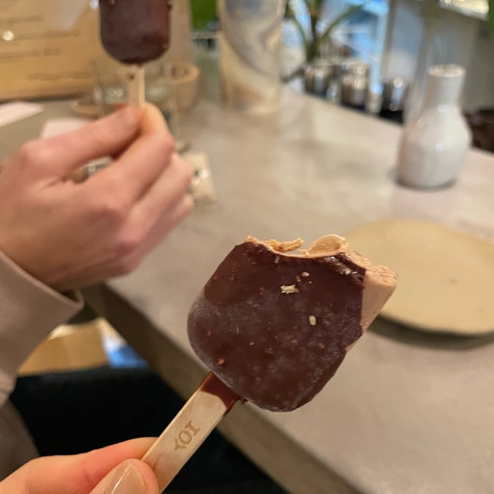 review photo of MESA de HOY - Restaurant 100%Végétal Glace/ Popsicle shared by @coraleeats on 15 Jan 2023 - review