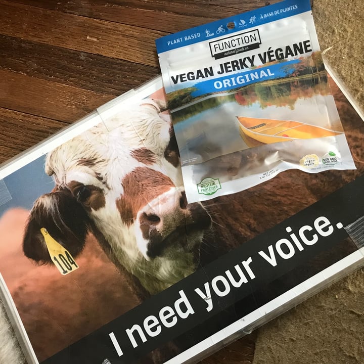 review photo of Functions Natural Food Co. Vegan Jerky Végane shared by @jennyveganmcqueen on 26 Feb 2021 - review