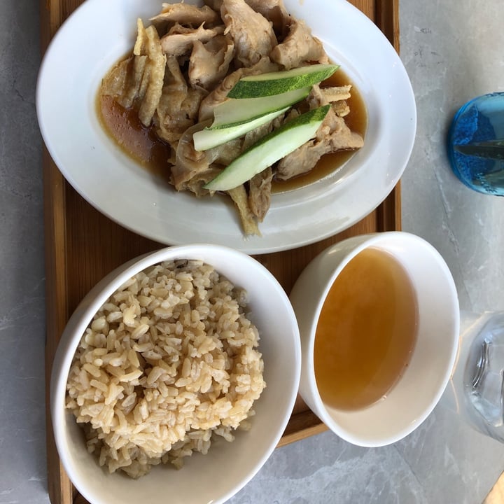 photo of Privé Wheelock Hainanese Chicken Rice shared by @livebylove on  28 Jun 2020 - review