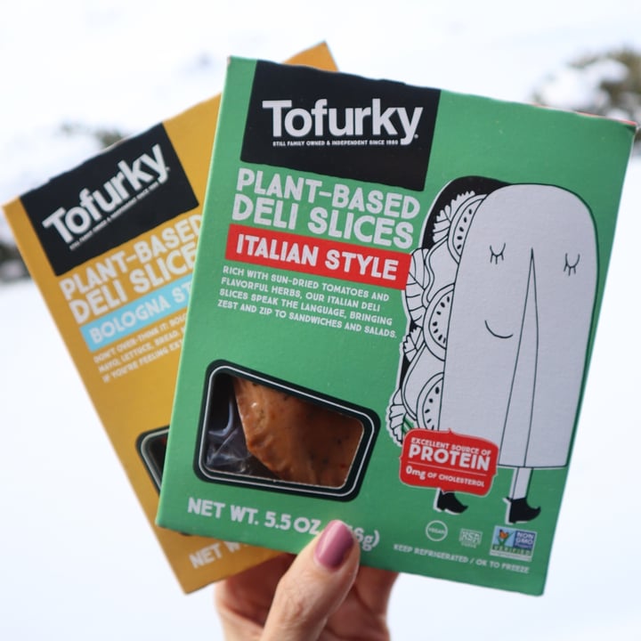photo of Tofurky Plant-Based Deli Slices Italian Style shared by @lizmaselli on  05 Feb 2021 - review