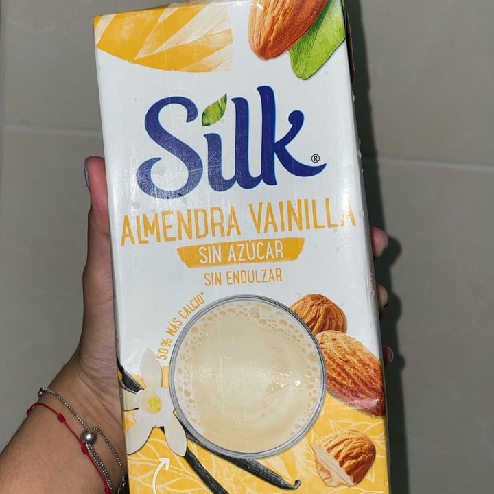 review photo of Silk Almendra Sabor Vainilla shared by @ashlyram5 on 03 Feb 2022 - review
