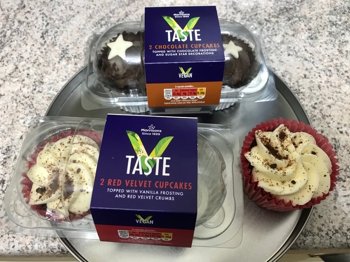 photo of Morrisons 2 strawberry cupcakes shared by @frockin on  30 Dec 2019 - review