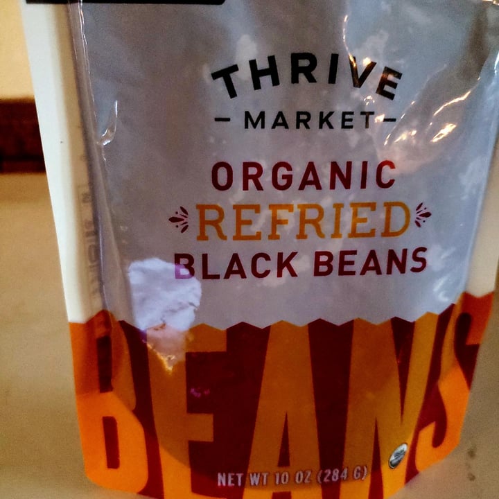 photo of Thrive Market organic refried black beans shared by @calamitytam68 on  19 May 2022 - review