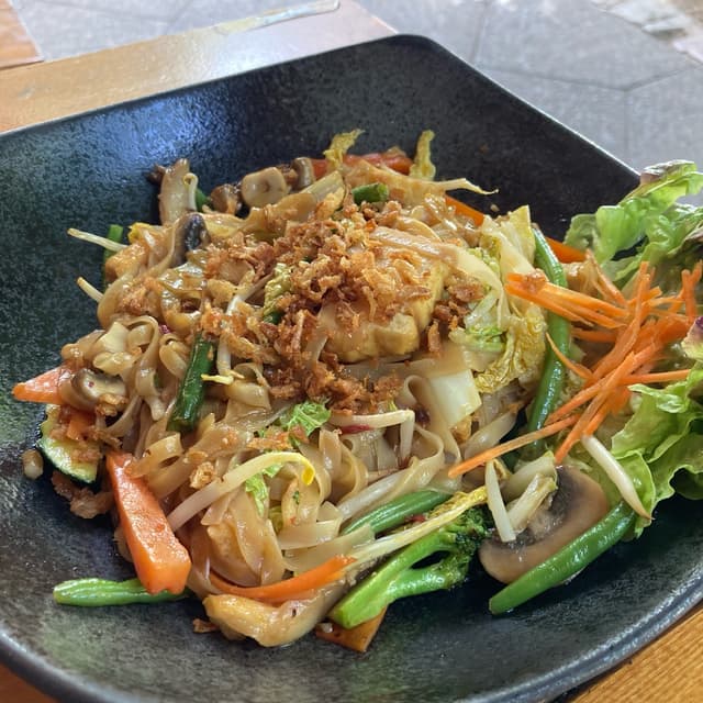 Photo of the dish “Noodles with vegetables”