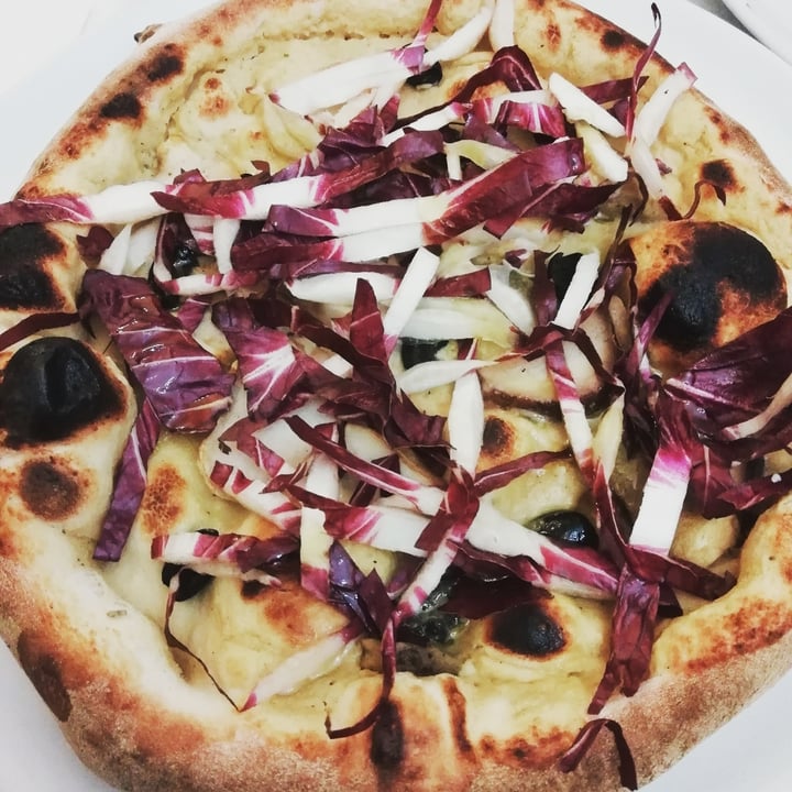 photo of La Taverna di Pulcinella Pizza Toscana shared by @nancyveg on  08 Jan 2022 - review
