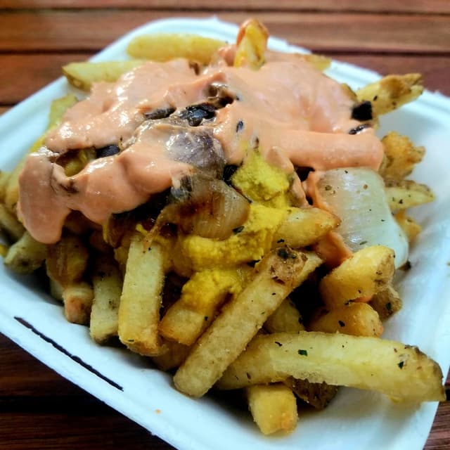 菜肴“Animal Style Fries”的照片