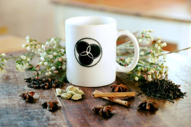 Foto do prato “HOT COCONUT CHAI”
